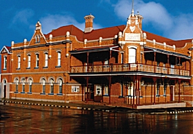 Furners Hotel - Sydney Tourism